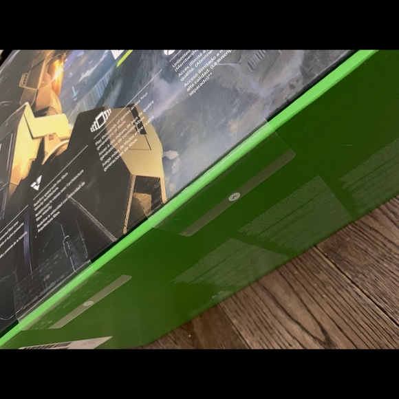 Xbox Series X Console - Picture 4 of 4